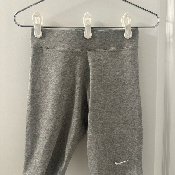 Nike High Waisted Biker Shorts | Grey | S - Picture 1 of 2